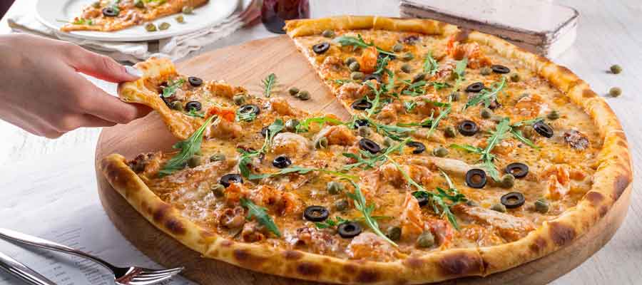 10 Foods and Drinks to Avoid If You Have Hypertension: Pizza